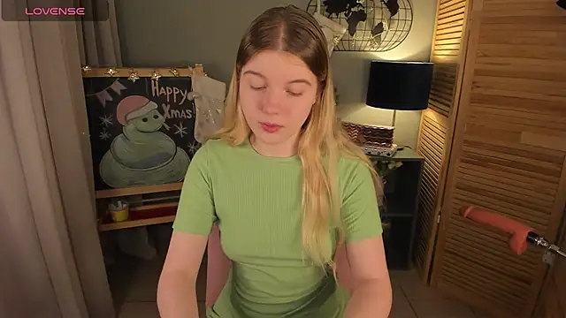 ohmyJuliet online show from 12-14-24, 02:23