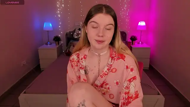 ohmyJuliet online show from 01-15-25, 10:06