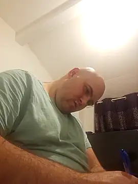 mario890605 online show from 09-12-25, 10:43