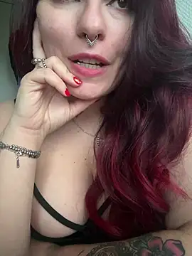 Snapshot of LunaMoongirl chatting on 12-19-24, 03:41 LunaMoongirl online show from 12-19-24, 03:41