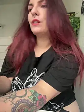 Snapshot of LunaMoongirl chatting on 01-30-25, 01:10 LunaMoongirl online show from 01-30-25, 01:10