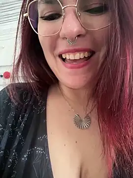 Snapshot of LunaMoongirl chatting on 03-03-25, 04:14 LunaMoongirl online show from 03-03-25, 04:14