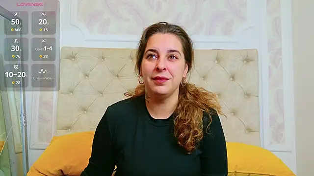 KarinaNoir online show from 10-24-25, 03:03