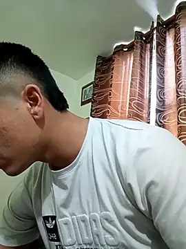 Snapshot of J_Rauw_ chatting on 11-25-25, 09:37 J Rauw online show from 11-25-25, 09:37