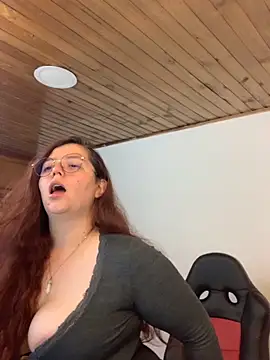 kayortiiz online show from 09-22-25, 02:13