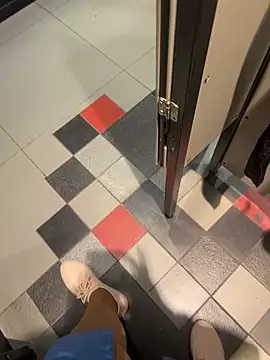 CrazzyChicks online show from 09-25-25, 07:45