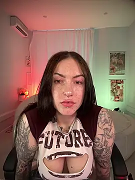 IvyHoney online show from 03-18-25, 10:57