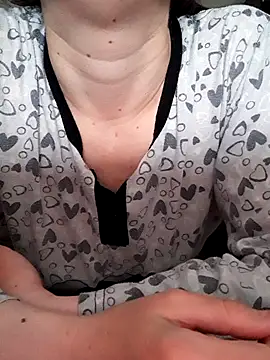 Moi Lina online show from 10-10-25, 11:42