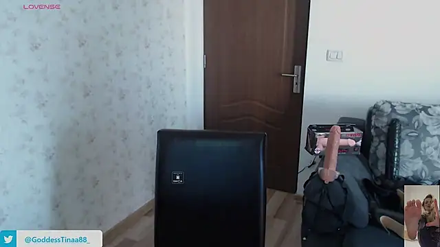 Goddess Tina online show from 10-28-25, 07:34