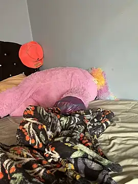 ChocolateBuns101 online show from 12-30-24, 06:16