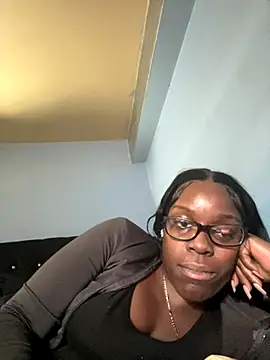 ChocolateBuns101 online show from 11-13-25, 08:30