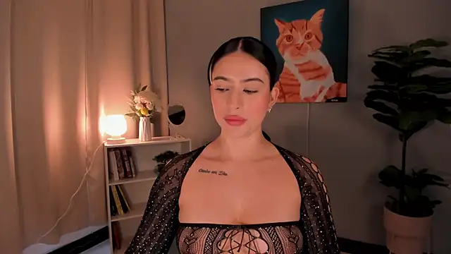 LiaPearce online show from 10-20-25, 12:27