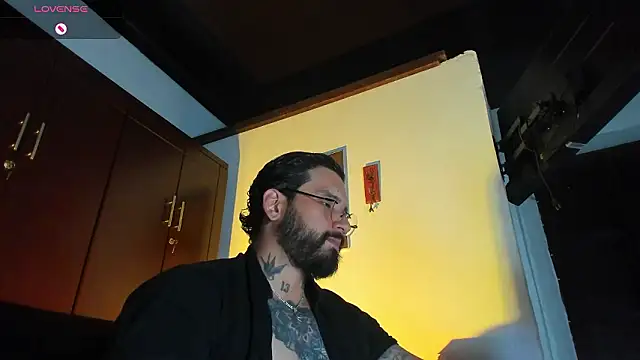 CamiloGray  online show from 02-09-26, 01:37