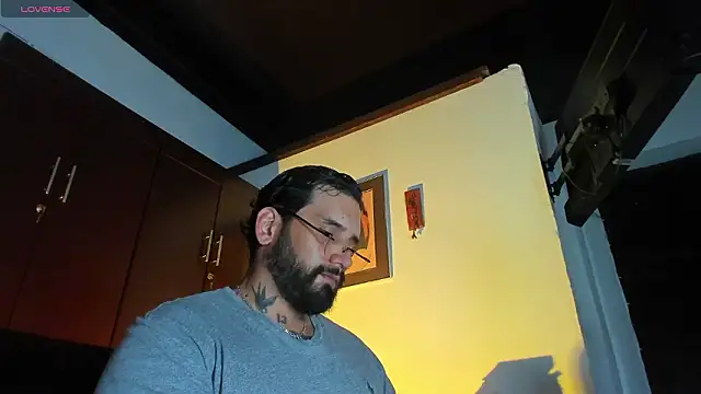 CamiloGray  online show from 02-27-26, 02:39