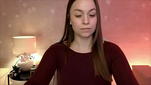 MilaFleur online show from 12-17-25, 04:02