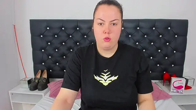 EvaLick online show from 12-23-24, 06:22