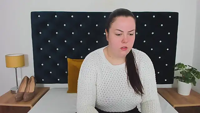 EvaLick online show from 03-18-25, 05:52