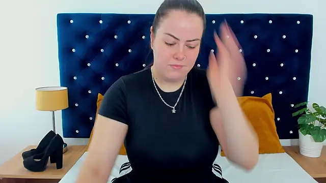 EvaLick online show from 11-13-25, 06:45