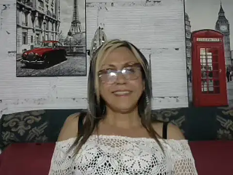 divahot08 online show from 01-13-25, 09:42