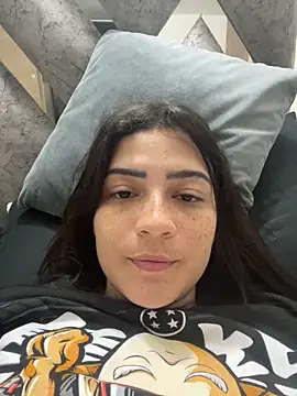 cutesarah  online show from 01-18-25, 01:30