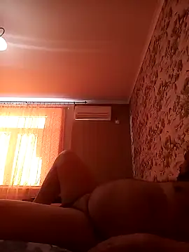 Snapshot of xanderr80_80 chatting on 12-14-24, 10:45 xanderr80 80 online show from 12-14-24, 10:45