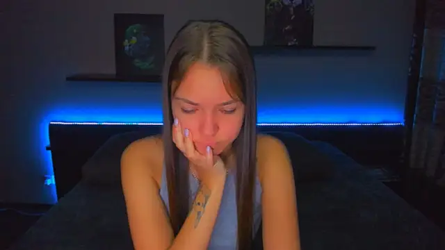 AlexaBarkley online show from 12-19-25, 12:17