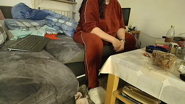 HotBiPaar online show from 12-16-24, 12:48