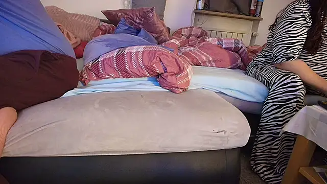 HotBiPaar online show from 03-13-25, 09:48