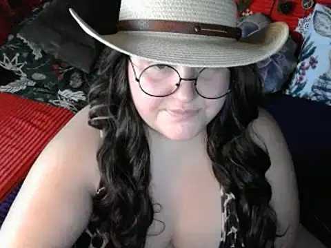 Snapshot of ThickBones chatting on 01-23-25, 02:28 ThickBones online show from 01-23-25, 02:28