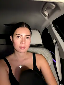 clairewntr online show from 11-14-25, 08:07