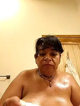 karlablue  online show from 02-26-25, 07:38