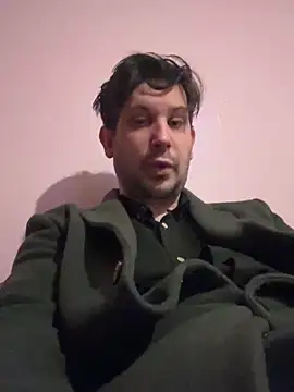 Snapshot of Taxidriver1988 chatting on 02-17-25, 06:37 Taxidriver1988 online show from 02-17-25, 06:37