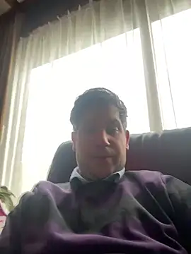 Snapshot of Taxidriver1988 chatting on 02-20-25, 01:30 Taxidriver1988 online show from 02-20-25, 01:30