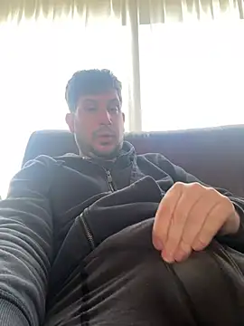 Snapshot of Taxidriver1988 chatting on 03-14-25, 10:50 Taxidriver1988 online show from 03-14-25, 10:50