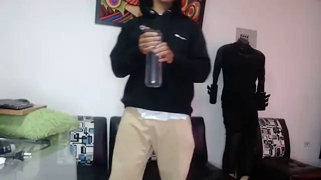 Snapshot of Black_hot266 chatting on 09-13-25, 01:44 Black hot266 online show from 09-13-25, 01:44