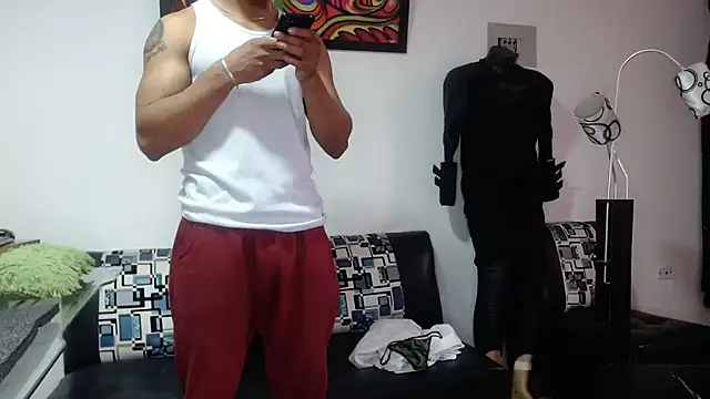 Snapshot of Black_hot266 chatting on 09-24-25, 01:58 Black hot266 online show from 09-24-25, 01:58