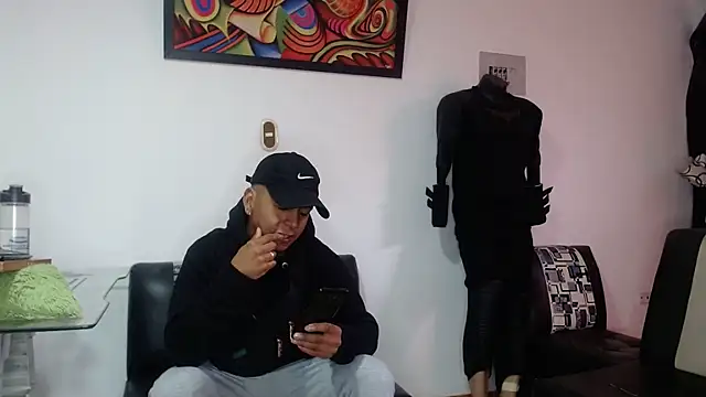 Snapshot of Black_hot266 chatting on 10-20-25, 02:17 Black hot266 online show from 10-20-25, 02:17