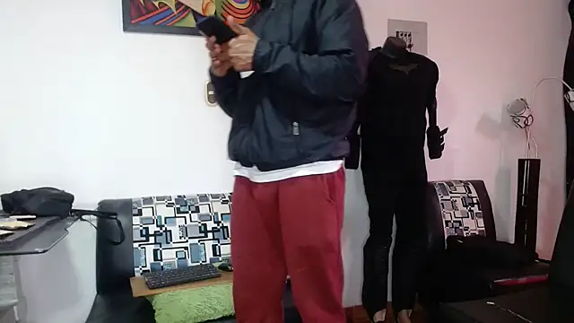 Snapshot of Black_hot266 chatting on 11-04-25, 02:27 Black hot266 online show from 11-04-25, 02:27