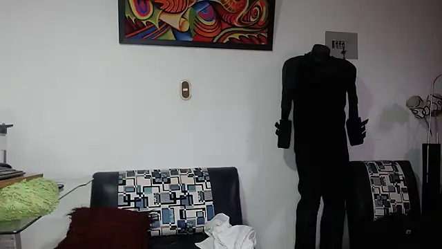 Snapshot of Black_hot266 chatting on 11-21-25, 02:16 Black hot266 online show from 11-21-25, 02:16