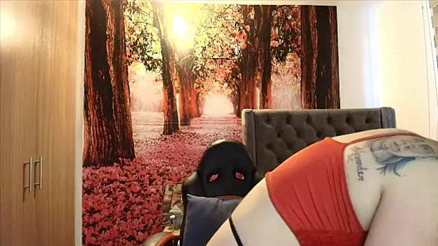 sofia23dirty online show from 11-19-25, 06:19