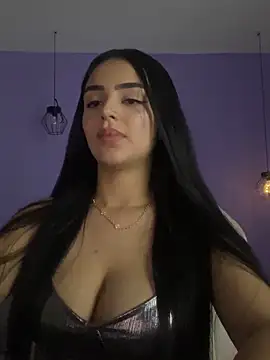 Snapshot of anniehart chatting on 11-02-25, 02:25 anniehart online show from 11-02-25, 02:25