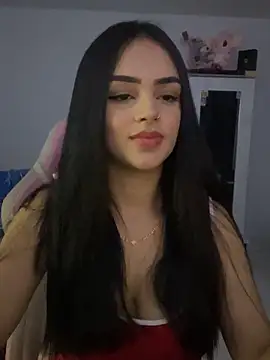 Snapshot of anniehart chatting on 11-12-25, 01:17 anniehart online show from 11-12-25, 01:17