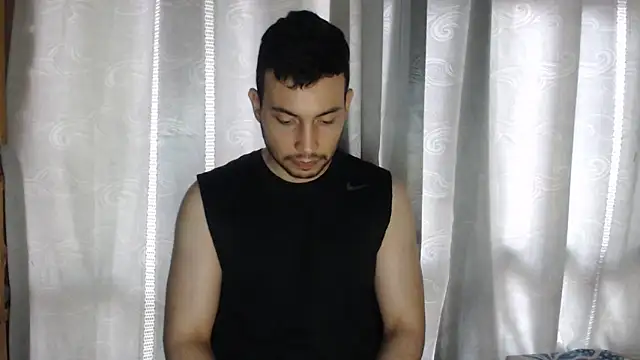 Armando 2002 online show from 02-25-25, 03:49