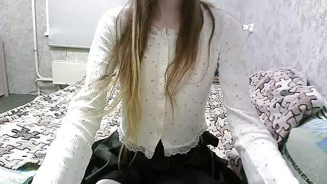 Snapshot of KittyBounty chatting on 12-18-25, 07:20 KittyBounty online show from 12-18-25, 07:20