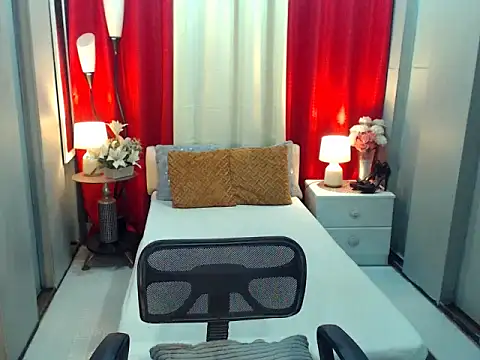 BedtimeMistress online show from 10-06-25, 08:12