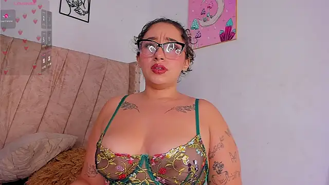 sweet p  online show from 10-09-25, 03:32