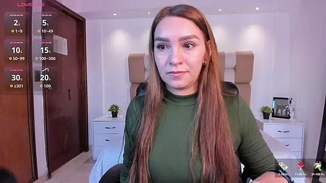 miataylorr1 online show from 10-07-25, 02:47