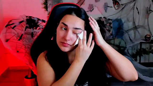 CeceliaJohnson online show from 10-21-25, 08:04