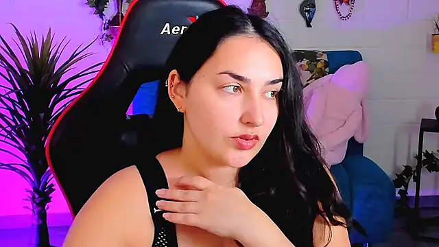 CeceliaJohnson online show from 11-26-25, 08:04