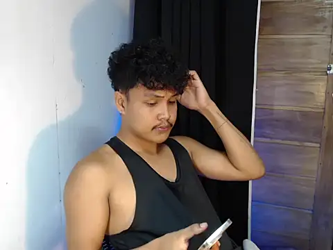 Snapshot of Brylon_ken chatting on 10-15-25, 02:50 Brylon ken online show from 10-15-25, 02:50